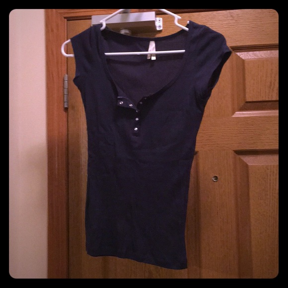 Navy women's shirt size small with diamond snaps - Picture 1 of 1